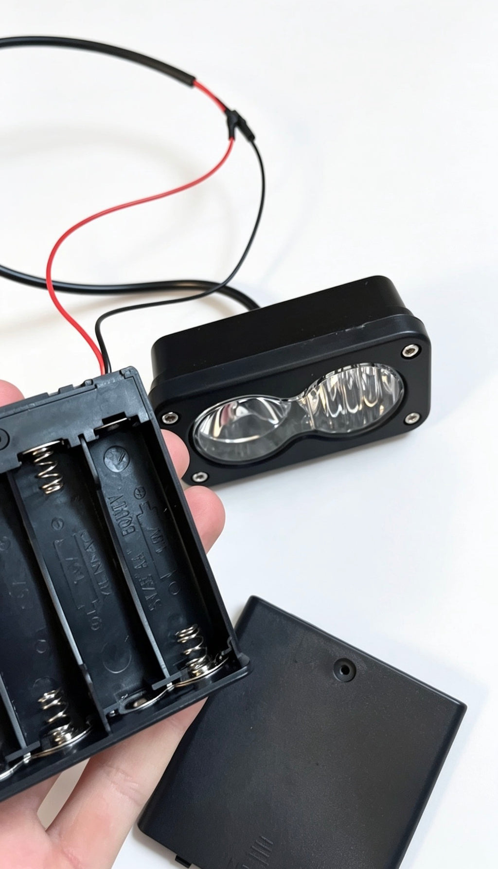 Battery powered baja light